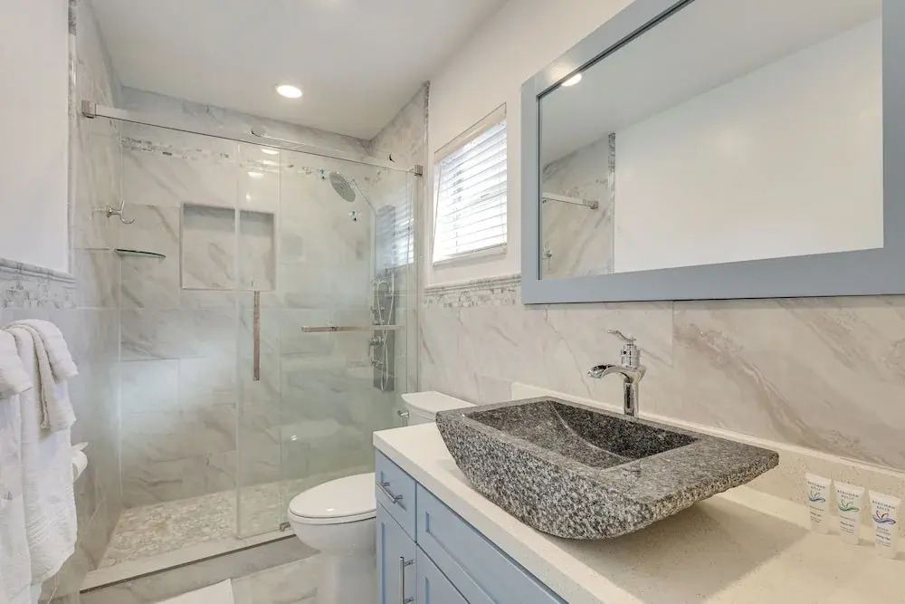 Walk to Shops & Eats, 3 Mi to Beach! Hollywood Gem