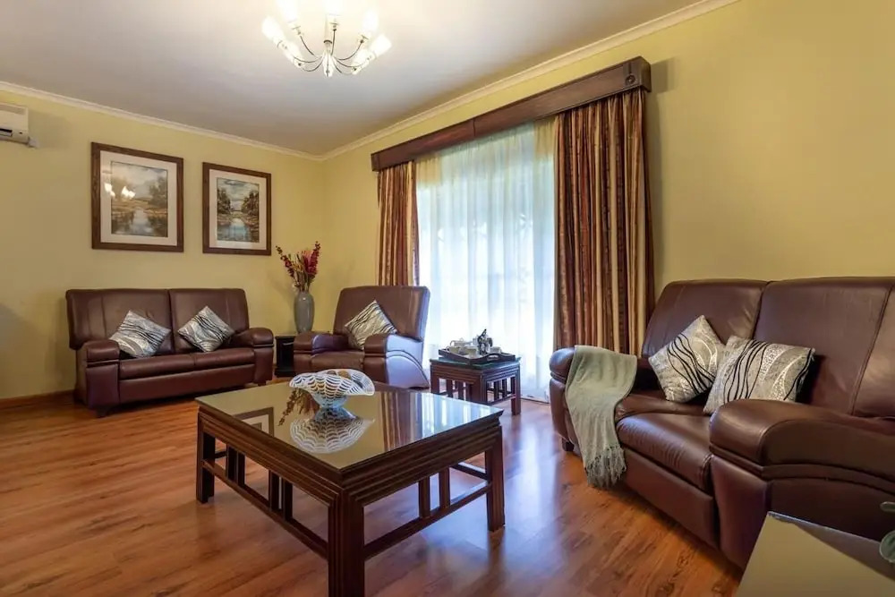 Fallsway Apartments Burley Court