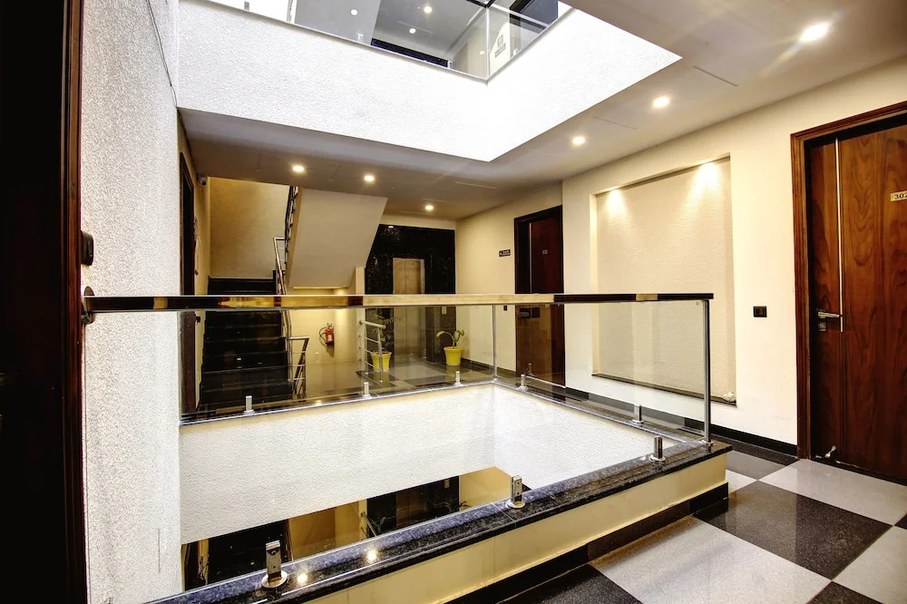 360 Degree Hotel