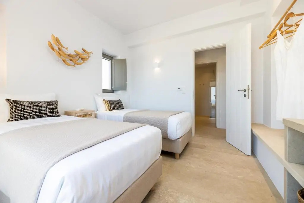 Eneos Villa #1 Pool & Sea View, Paros