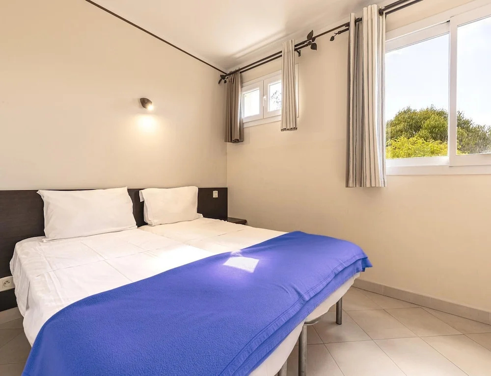 Solenzara Coastal Villa for 4