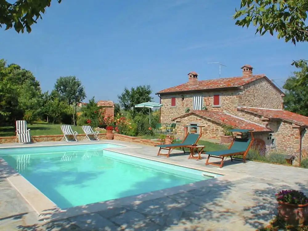 Gorgeous Holiday Home in Fratticciola With Swimming Pool