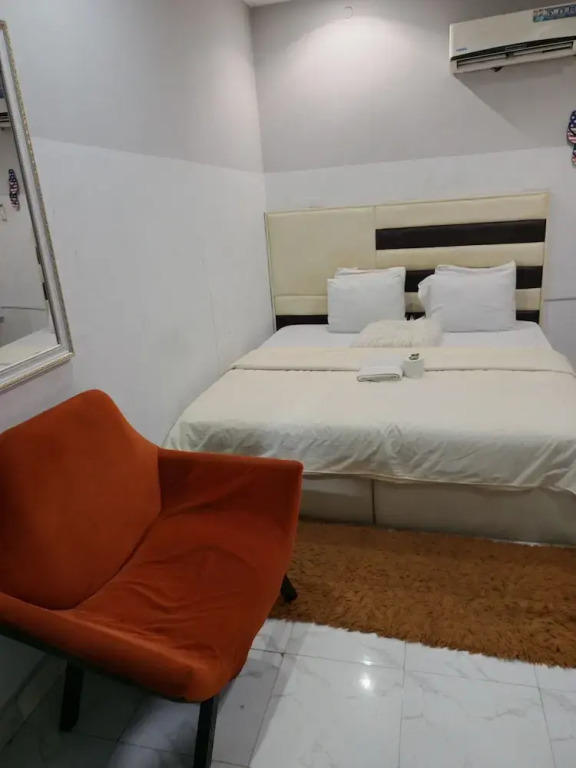 Americana Hotel