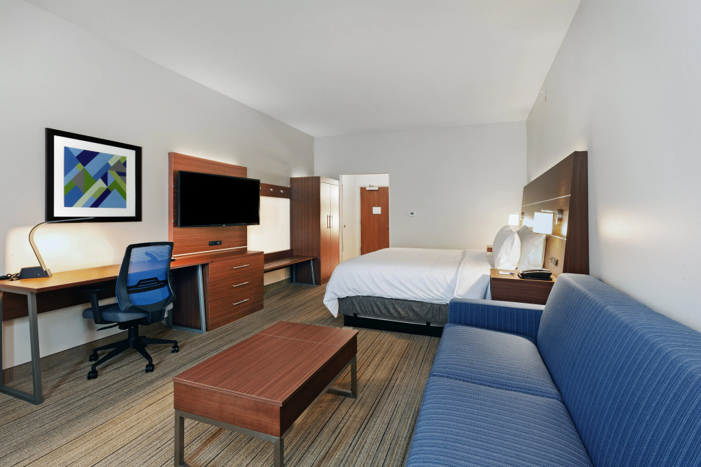 Holiday Inn Express & Suites - Tulsa Northeast - Owasso by IHG