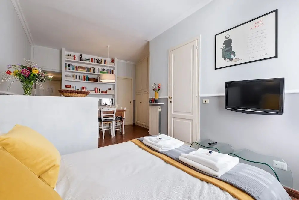 Navona Little Home