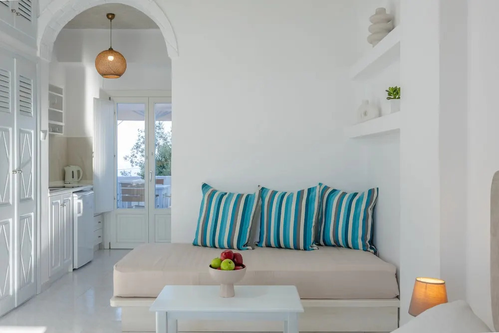 Nevma Suites