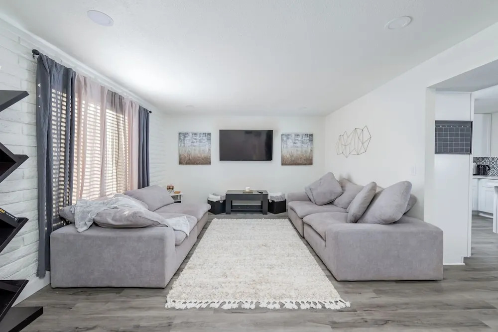 Sweet Memories On Alan Lane 4 Bedroom Home by Redawning