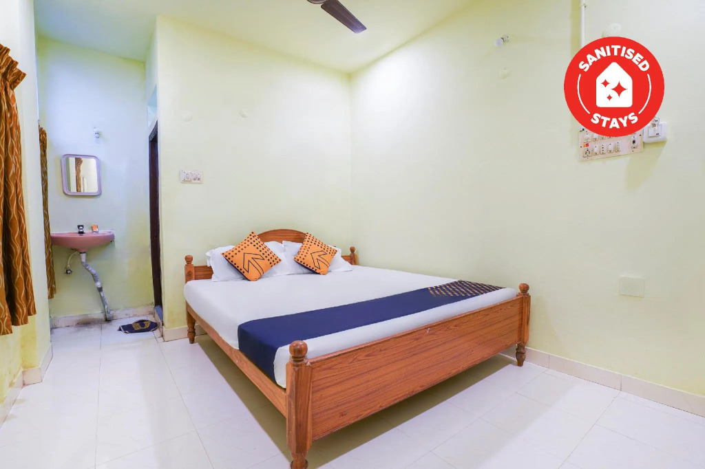 OYO Flagship 67642 SINDHU INN