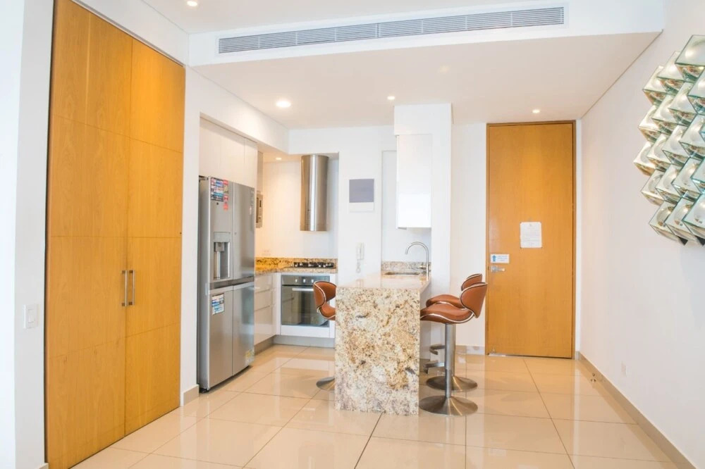 Luxurious Oceanfront Apartment