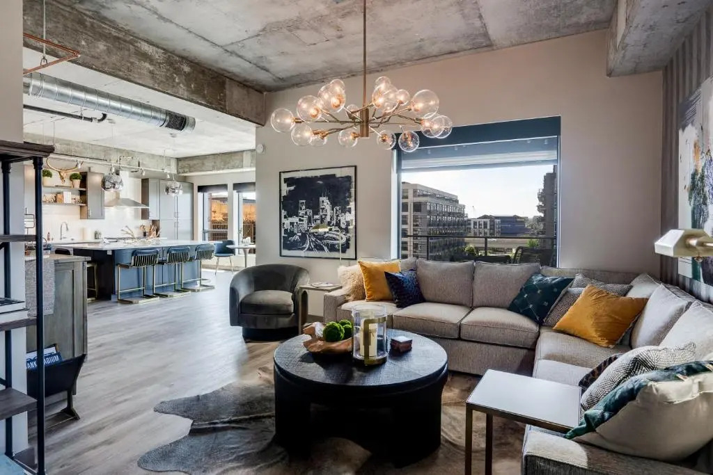 Sable 501 - Luxury Two Story Loft