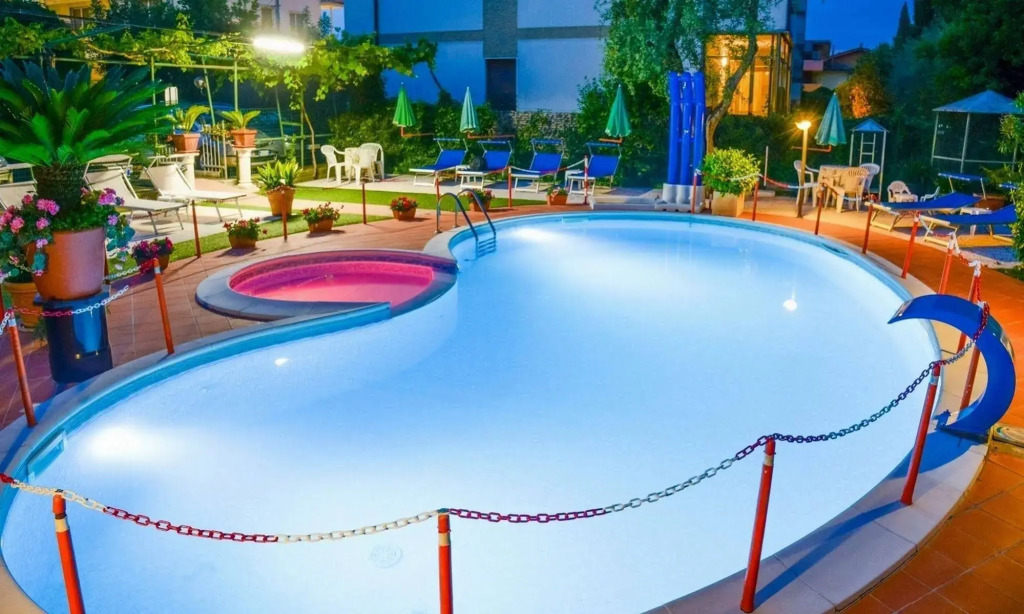 Hotel Benaco