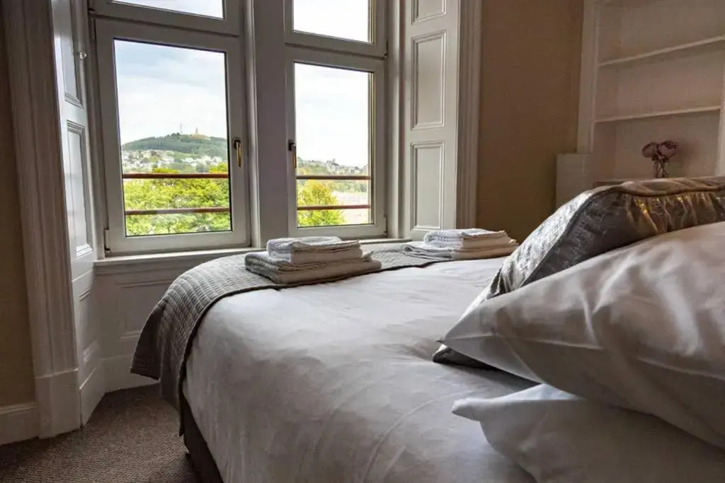 ☆Bright Apartment, Near University + City Centre☆