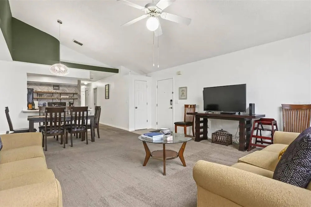 2036 Royal Palm Bay