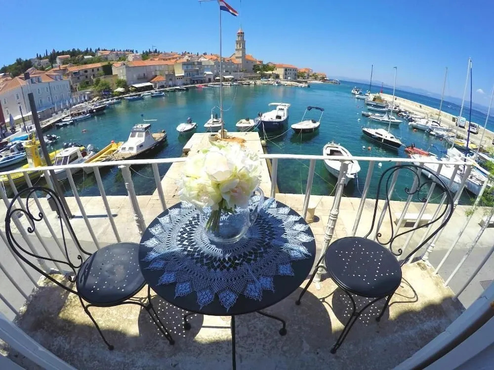 Castel Nonna Franka