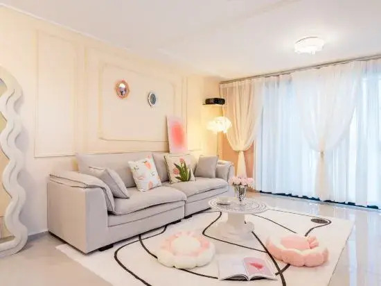 Guangzhou Nuanju Film and Television Theme Apartment