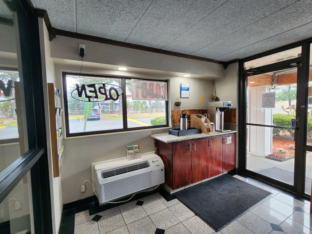 Americas Best Value Inn and Suites Little Rock