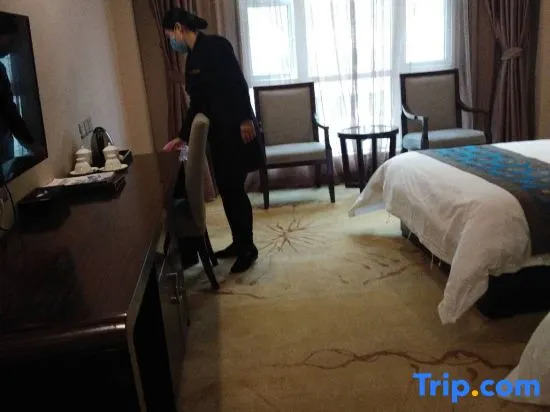 Yu Huang Hotel