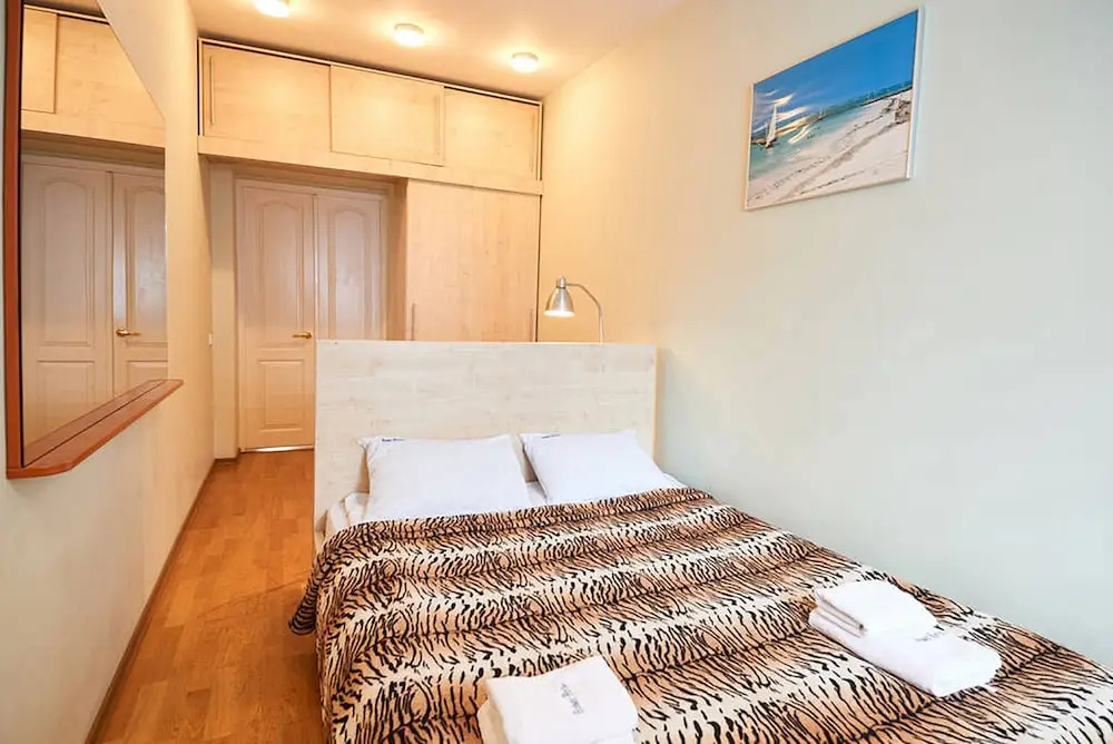 Апартаменты Home-Hotel, ул. Мечникова, 7