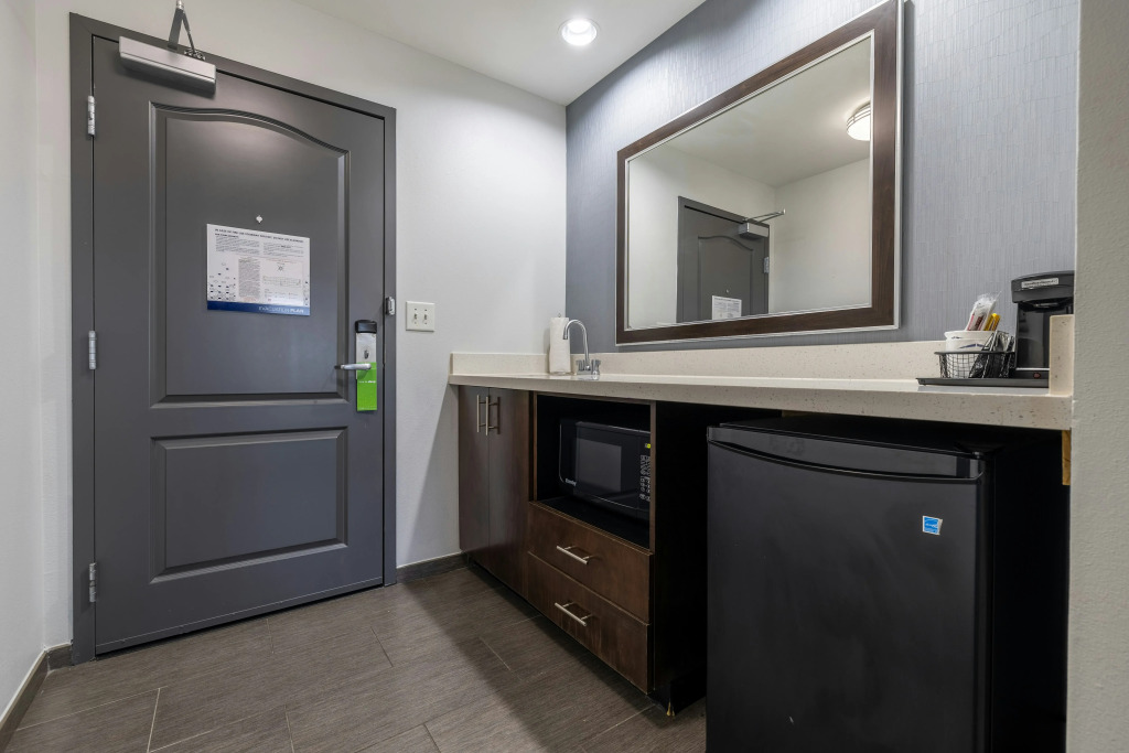 Hampton Inn & Suites Greensboro/Coliseum Area