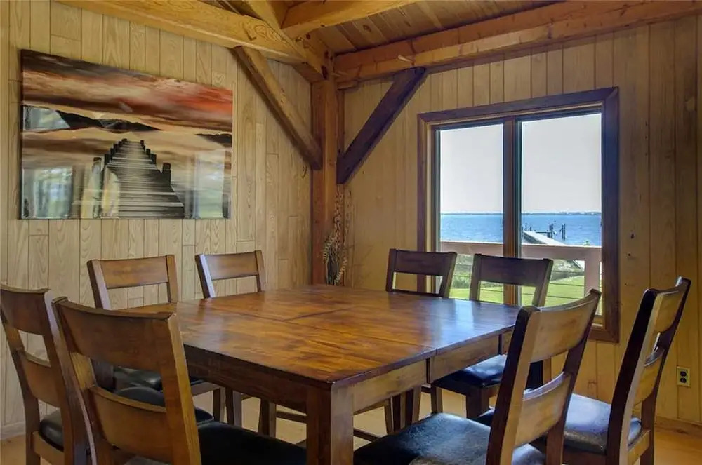 Nautical Getaway 3 Bedroom Home by RedAwning