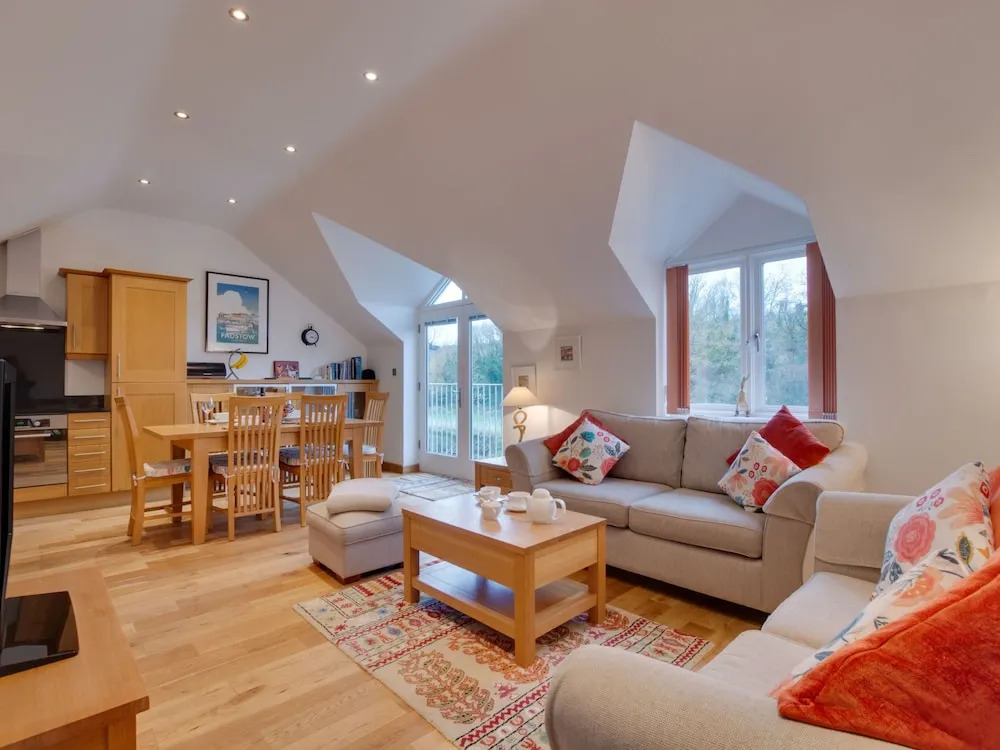 Contemporary Holiday Home in Little Petherick With Terrace