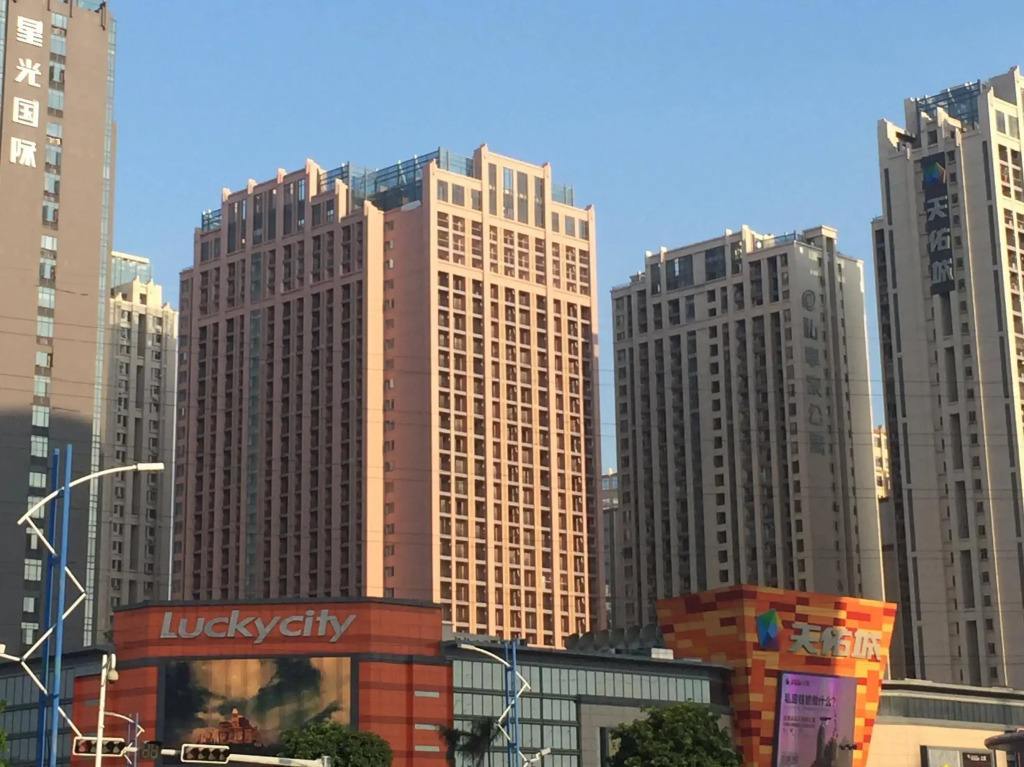 U Apartment Hotel - Foshan Lecong Lucky City Plaza Branch