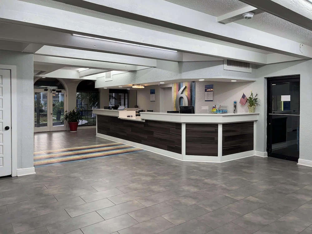 Travelodge Inn & Suites Tallahassee North