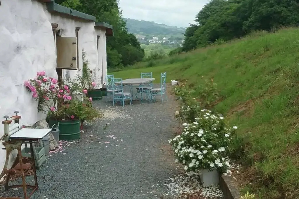 Stables, 1 bed Eco earth house, edge of Dartmoor