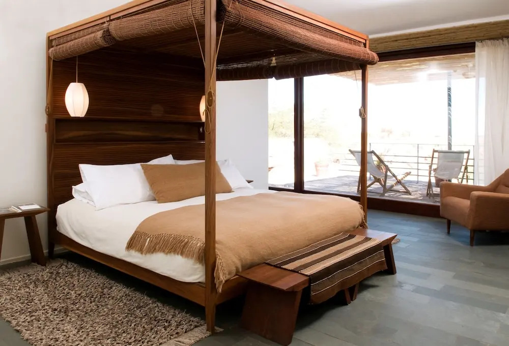 Tierra Atacama, Beckons