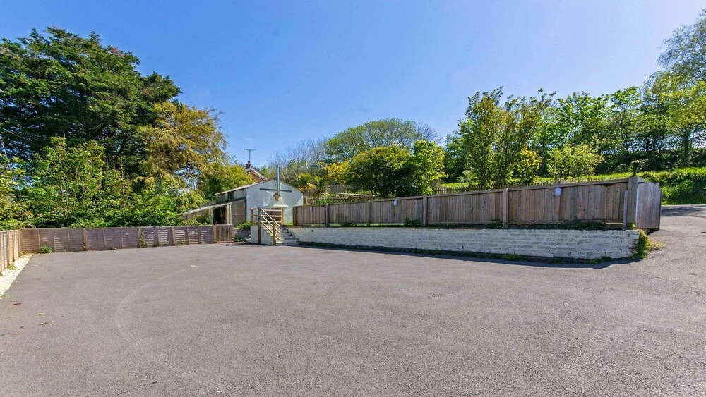Streamways Nr Croyde 6 Bedroom, Sleeps 12-16, Hot Tub