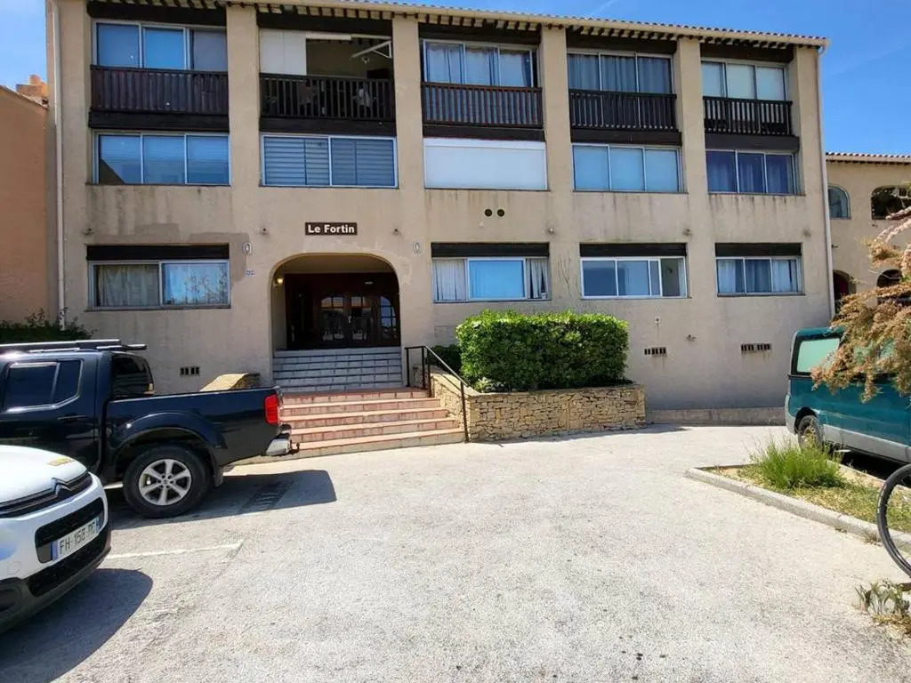 Studio Six-Fours-les-Plages, 1 pièce, 2 personnes - FR-1-316-175