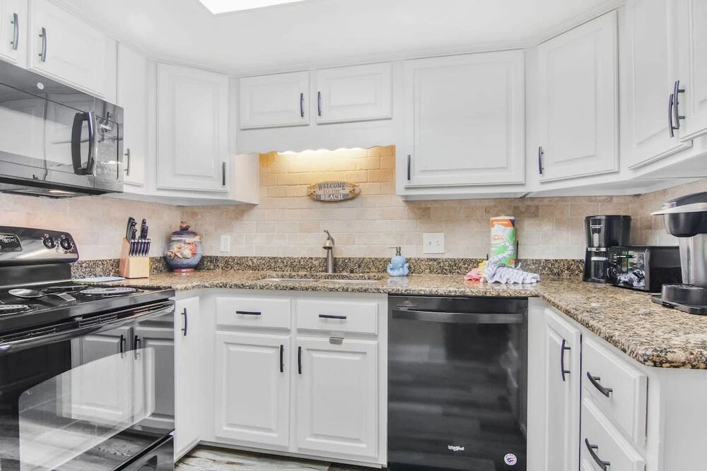 Phoenix I 1047 Gulf-front 2 2 A Amenities