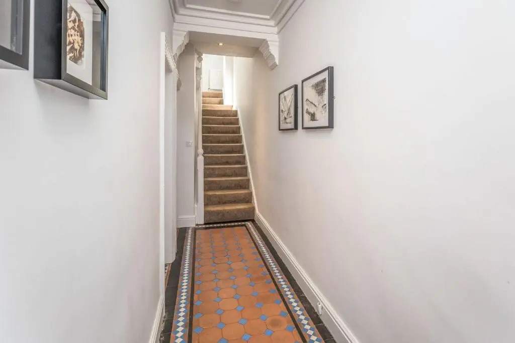 9 The Townhouse