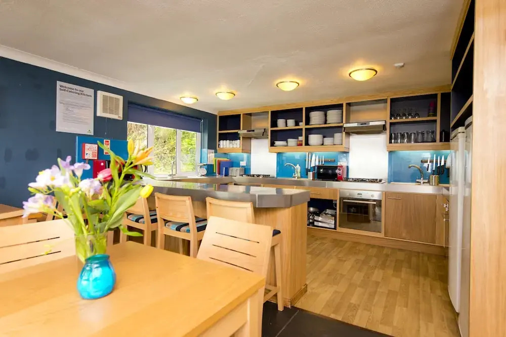 YHA Poppit Sands