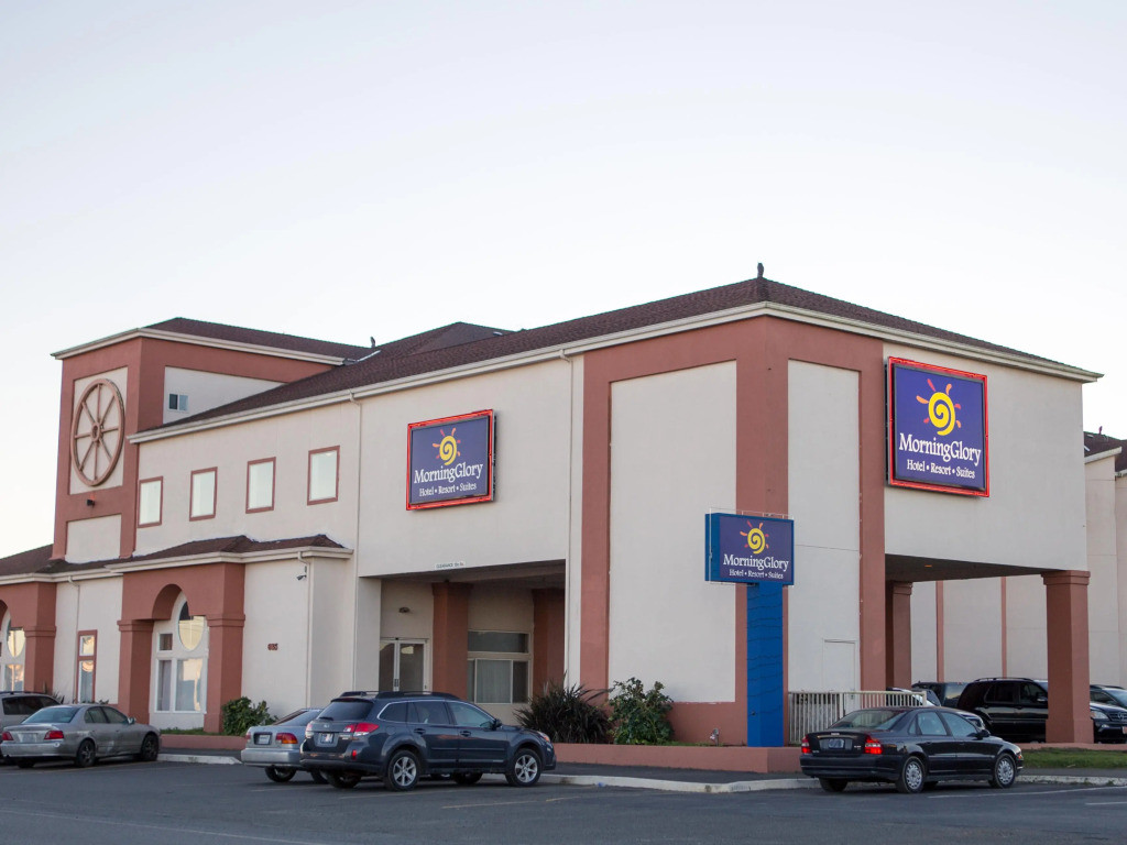 BayVue Hotel, Resort & Suites