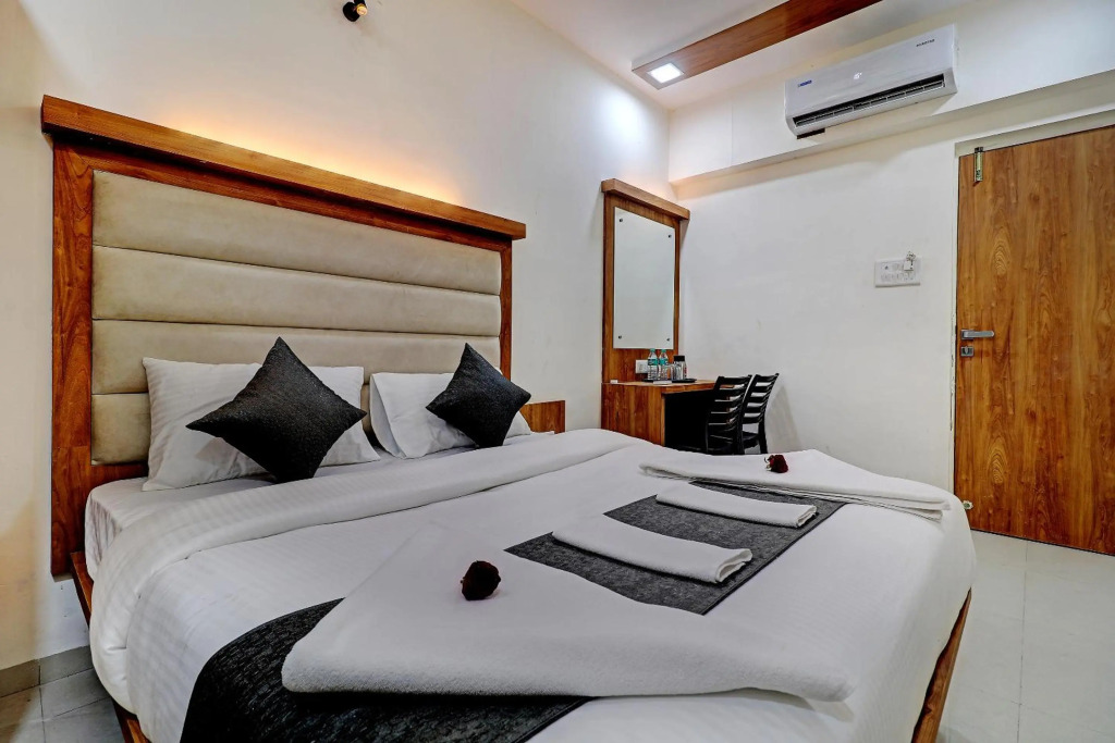Sun Inn Residency Rabale
