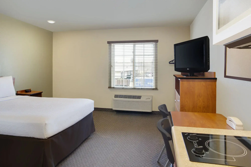 WoodSpring Suites Washington DC Andrews AFB