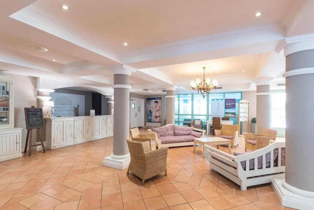 Beautiful French Riviera Apartment for 6