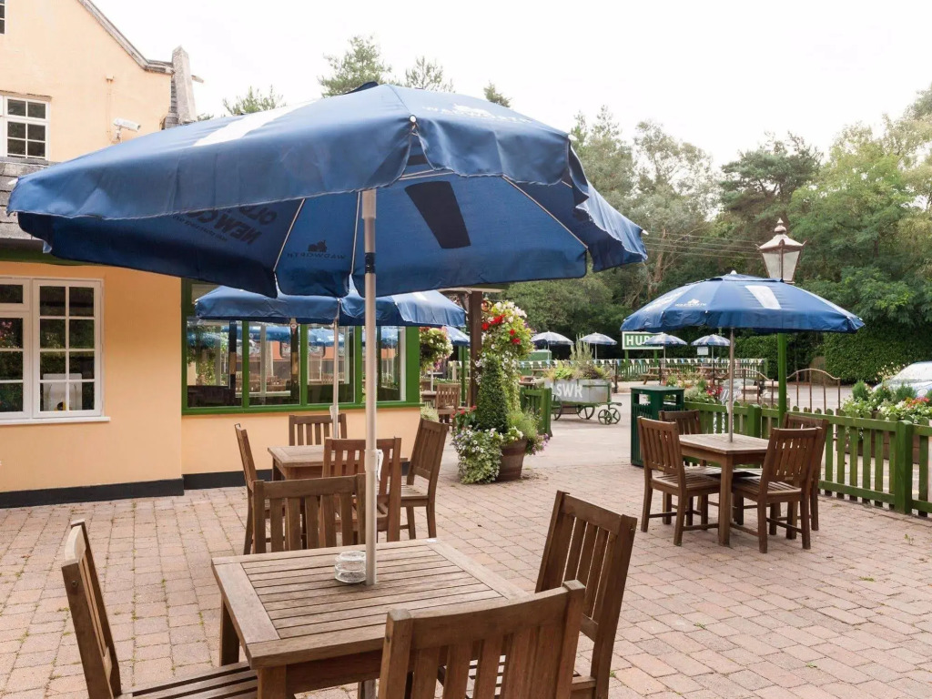 Avon Causeway Hotel
