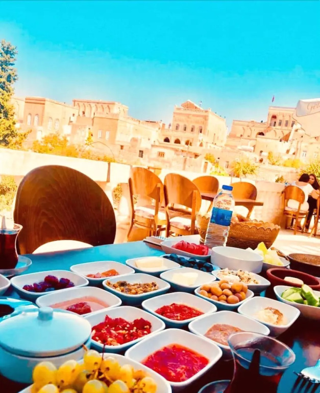 Midyat Beyaz Konak