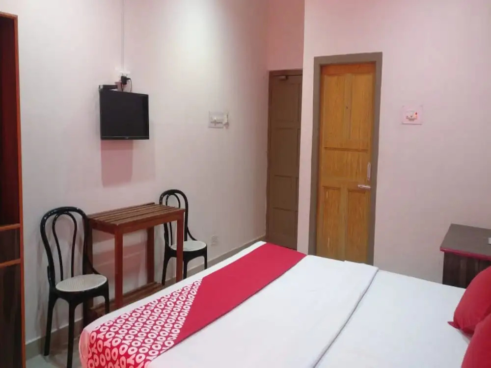 OYO 15419 Rajat Residency