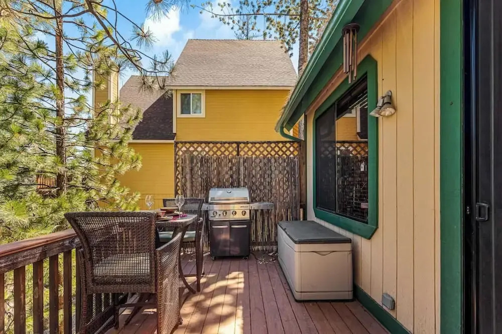 Beautifully Remodeled Kitchen Peaceful Mountain Views Sutter by Avantstay