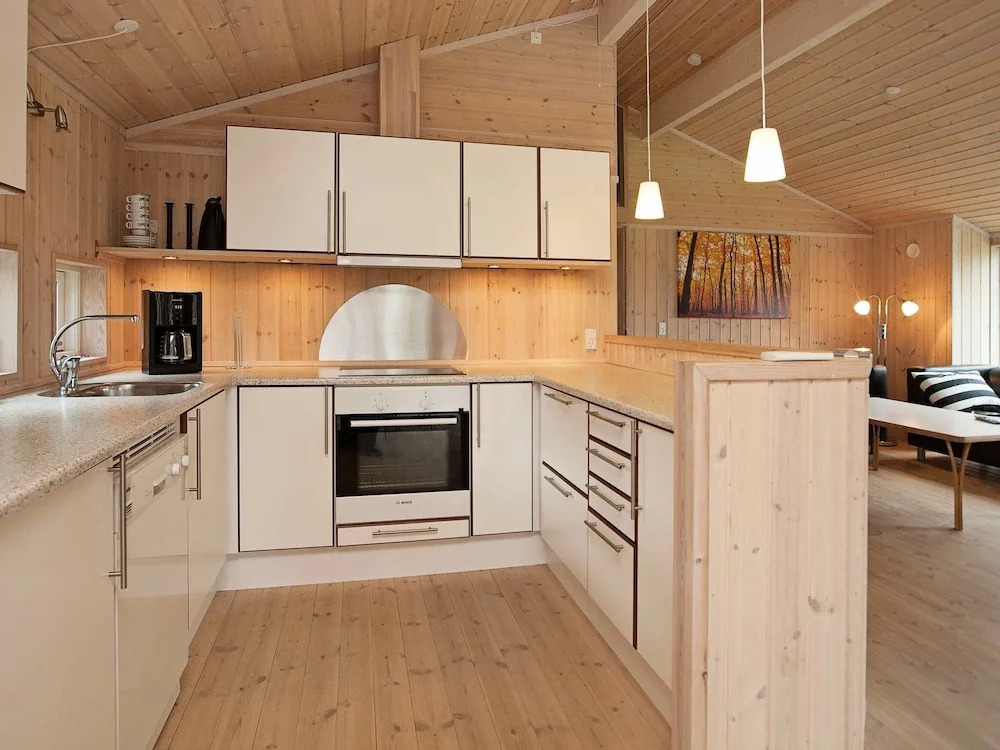 Rustic Holiday Home in Hovedstaden near Sea