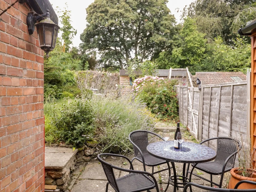 Shaston Cottage