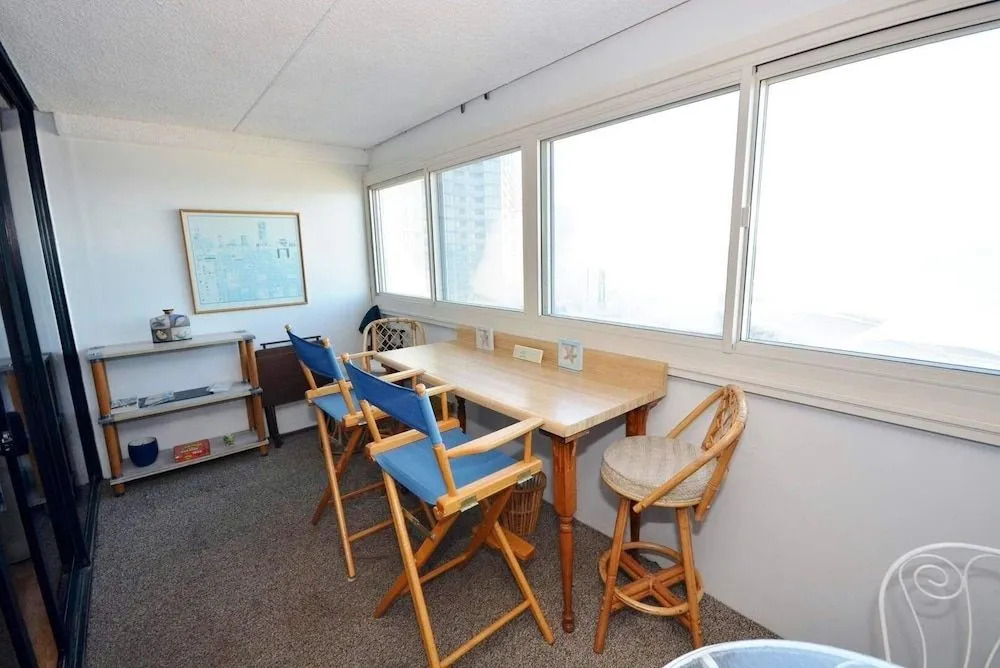 Atlantis 807 - 2 Br Condo