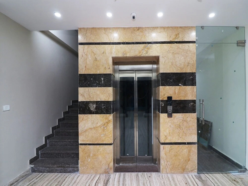 Grand Inn By OYO Rooms