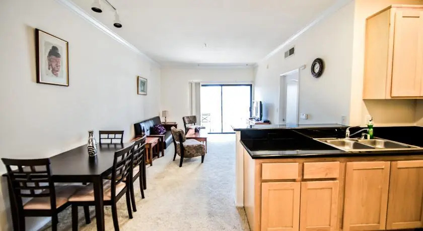 Downtown Apartelle