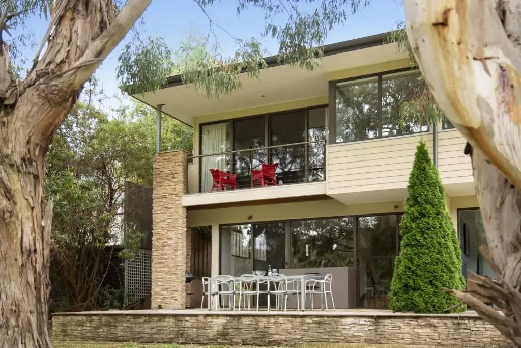 Lake Daylesford Lodge 7