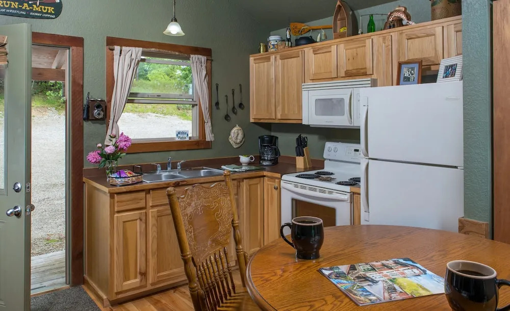Eureka Sunset Cabins