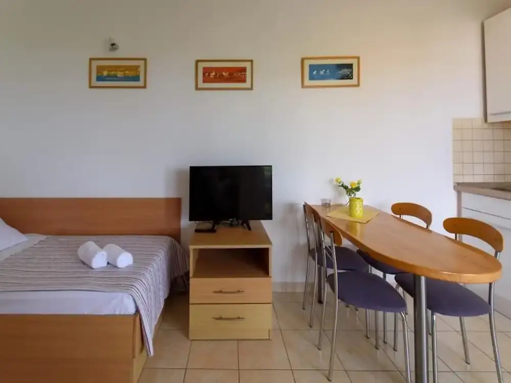 Alluring Apartment in Sukošan near Sea